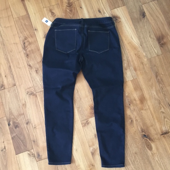 Gap Maternity size 12 Dark Wash Jeans NWT - Picture 2 of 4